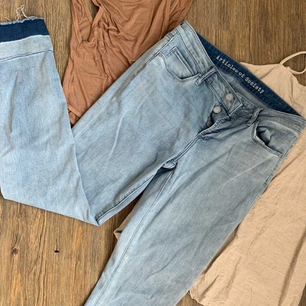 Jeans with detailing